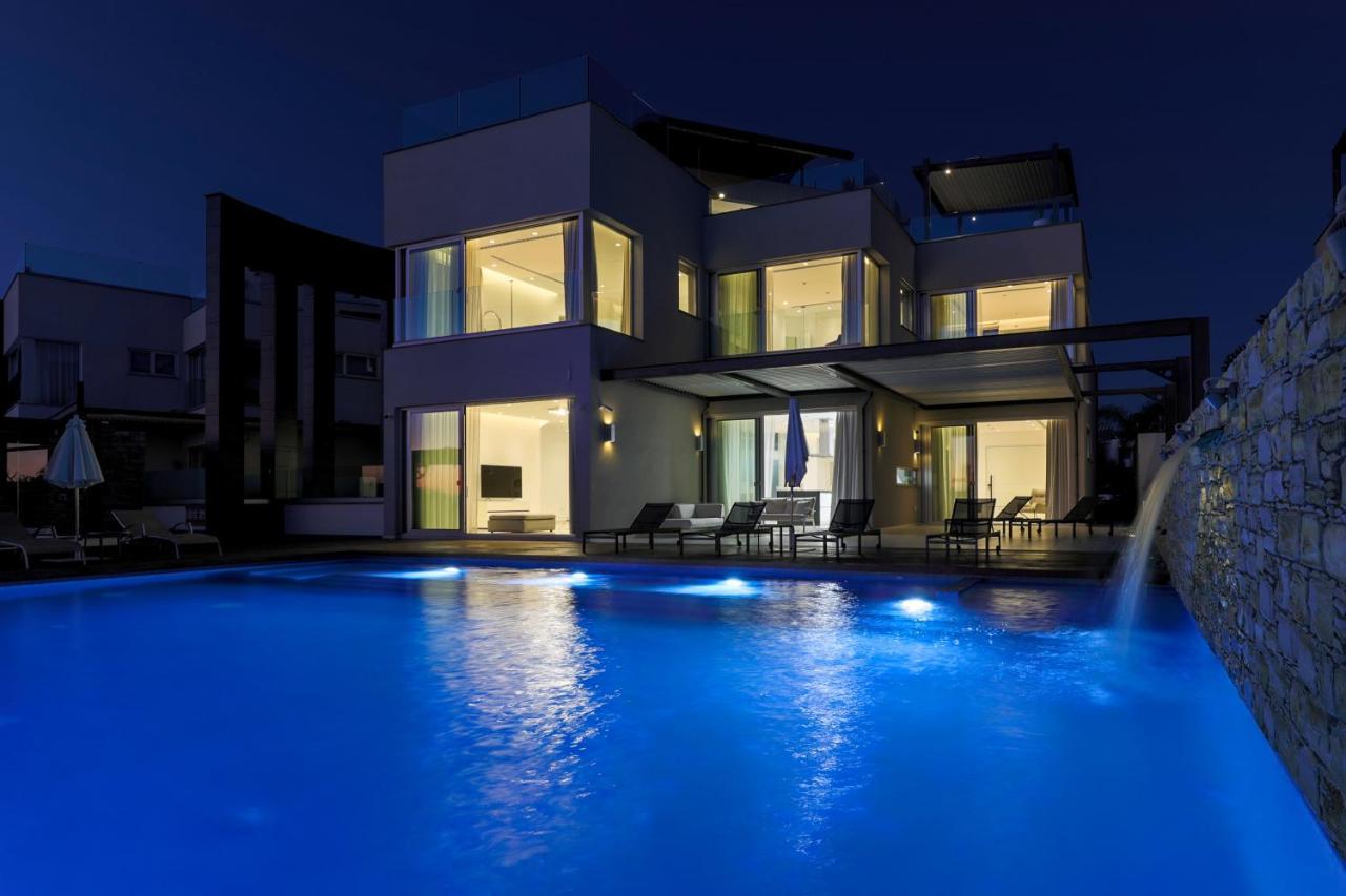 וילה Beachfront Luxury Glory איה נאפה