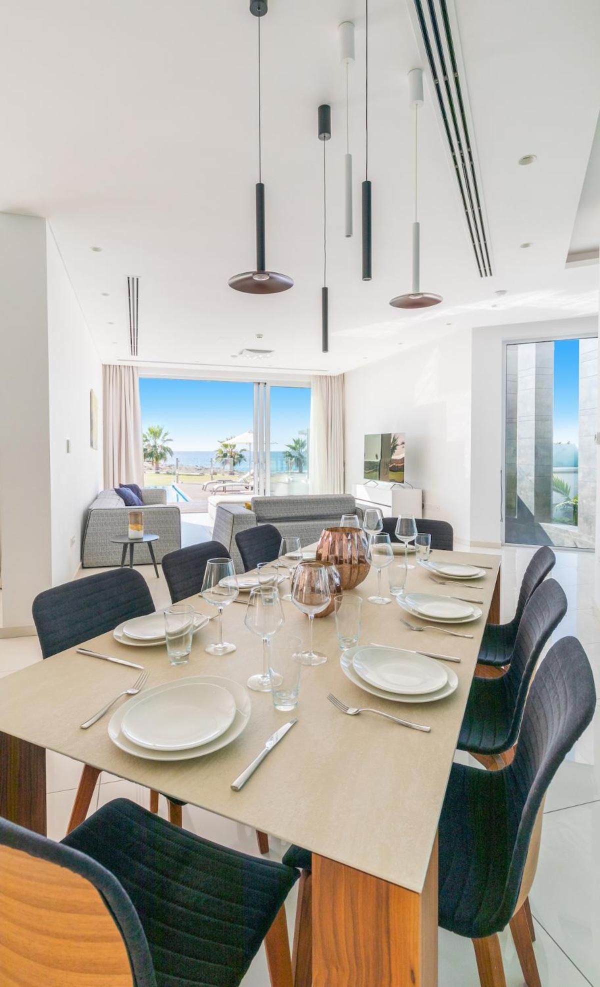 Beachfront Luxury Glory * איה נאפה